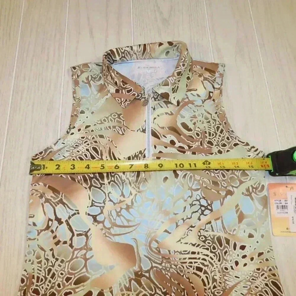 Sofibella Womens Sleeveless Print Golf Shirt Gold Animal Size Small NWT - Picture 5 of 9